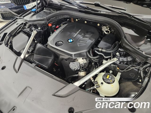 BMW Gran Turismo 2023 — photo 6