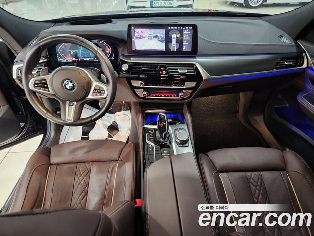 BMW Gran Turismo 2023 — photo 7