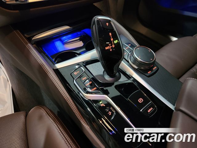 BMW Gran Turismo 2023 — photo 9