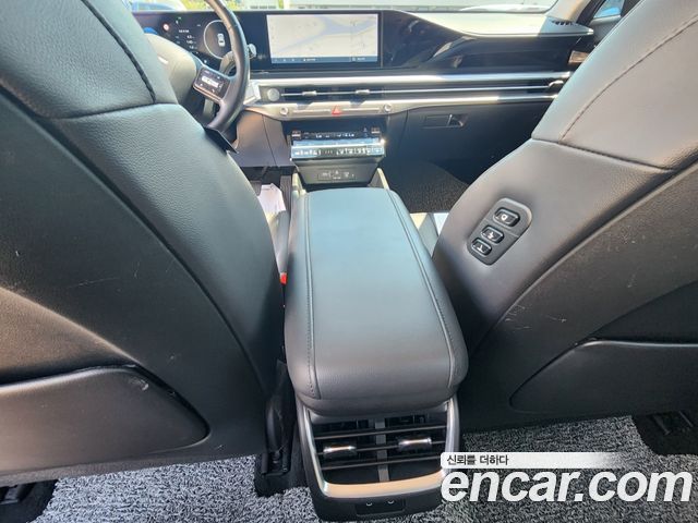 Hyundai Grandeur 2023 — photo 9