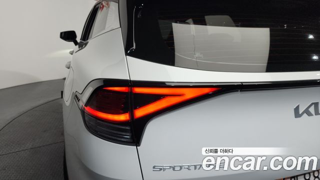 Kia Sportage 2022 — photo 9