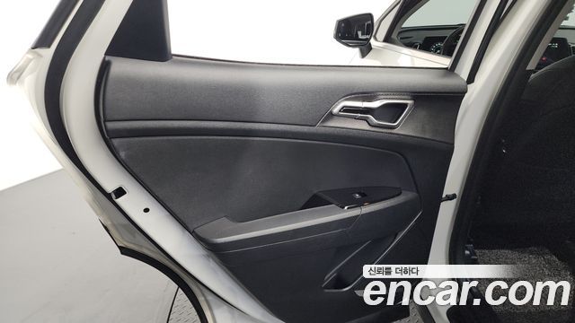 Kia Sportage 2022 — photo 15
