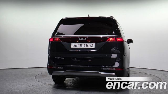 Kia Canival 2022 — photo 4