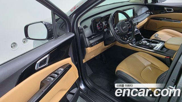 Kia Canival 2022 — photo 17