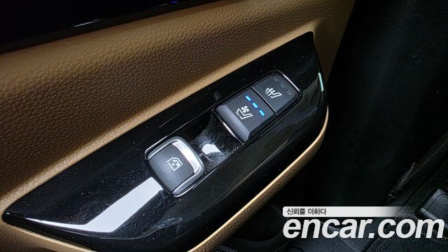 Kia Canival 2022 — photo 24