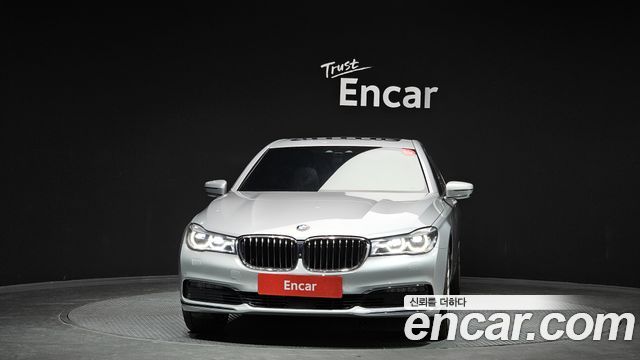 BMW 7-Series 2016 — photo 3