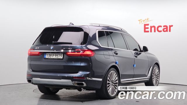 BMW X7 2022 — photo 2