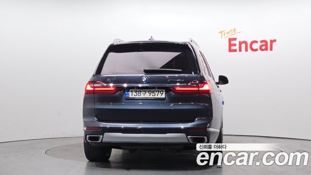 BMW X7 2022 — photo 4