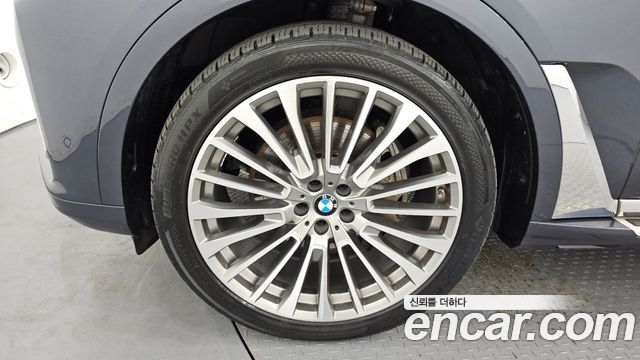 BMW X7 2022 — photo 5