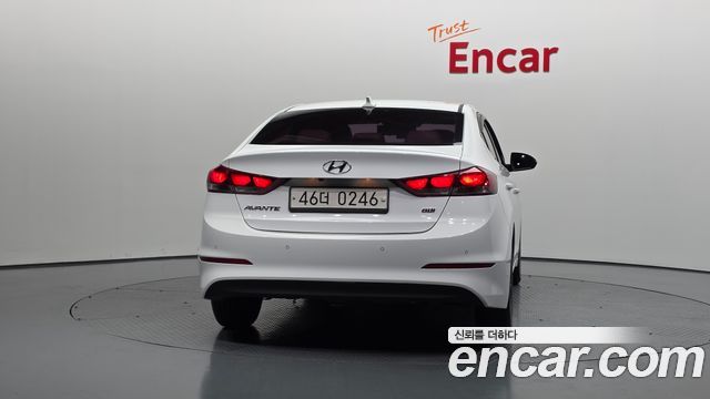 Hyundai AVANTE 2016 — photo 4