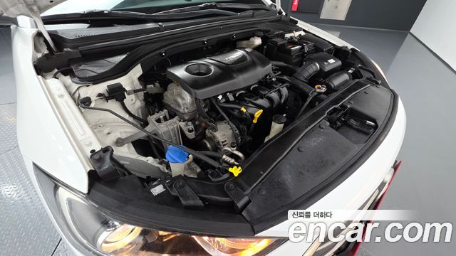 Hyundai AVANTE 2016 — photo 6