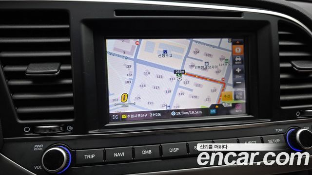 Hyundai AVANTE 2016 — photo 20