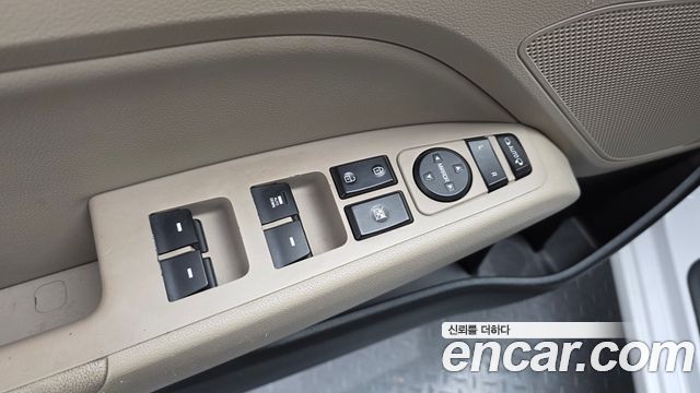 Hyundai AVANTE 2016 — photo 16