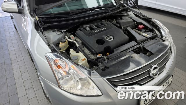 Nissan Altima 2010 — photo 6