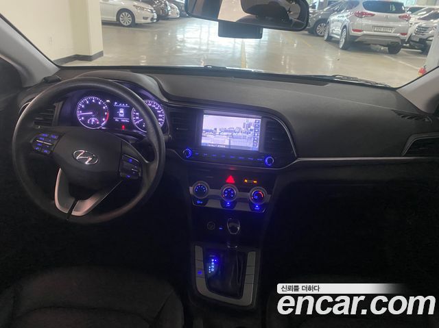 Hyundai AVANTE 2019 — photo 6