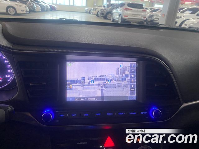 Hyundai AVANTE 2019 — photo 13