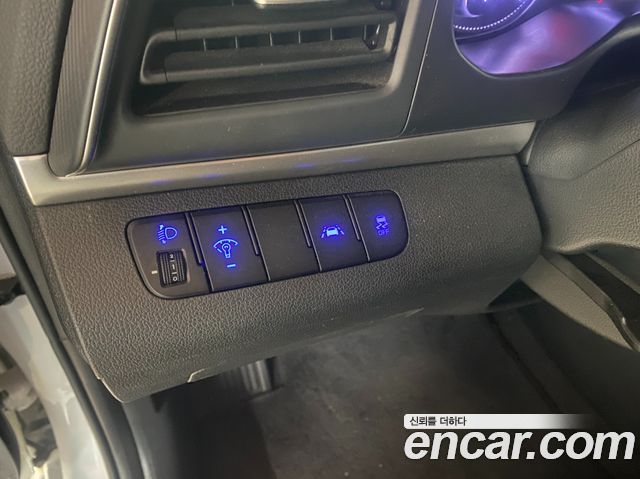 Hyundai AVANTE 2019 — photo 15