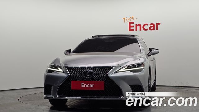 Lexus LS 2022 — photo 3