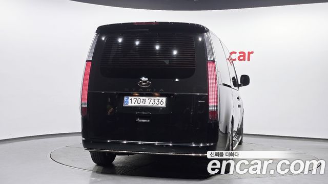 Hyundai Staria 2023 — photo 4