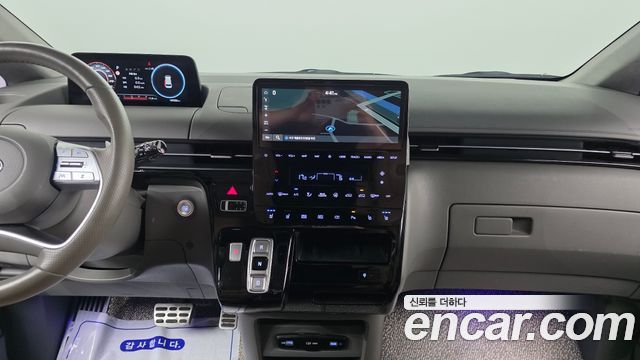 Hyundai Staria 2023 — photo 22