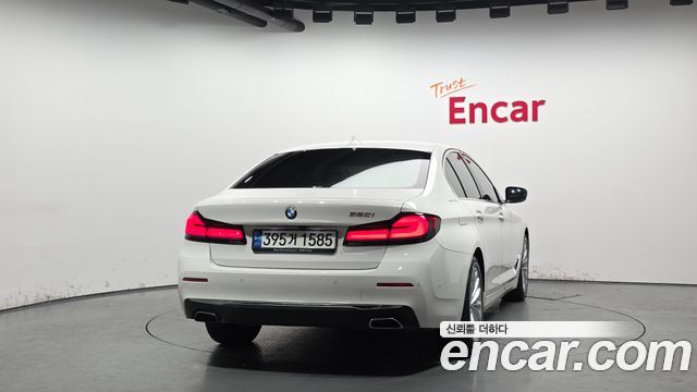 BMW 5-Series 2021 — photo 4