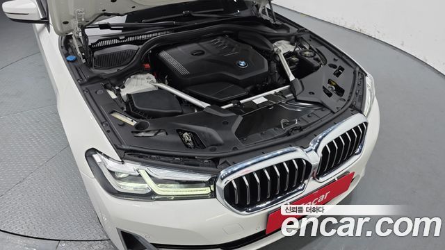 BMW 5-Series 2021 — photo 6