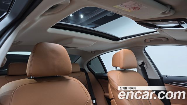BMW 5-Series 2021 — photo 19
