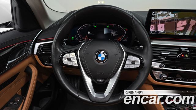 BMW 5-Series 2021 — photo 21