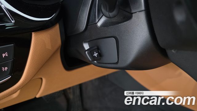 BMW 5-Series 2021 — photo 28
