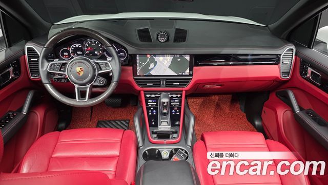 Porsche Cayenne 2021 — photo 10