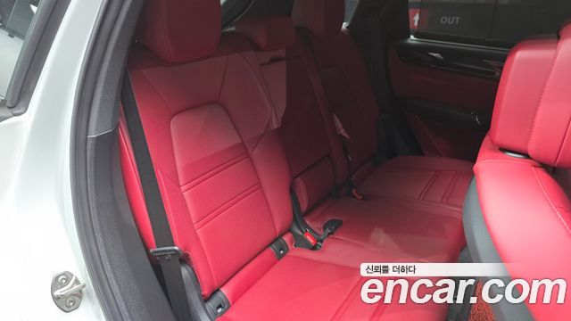 Porsche Cayenne 2021 — photo 16