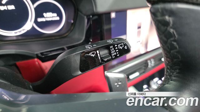 Porsche Cayenne 2021 — photo 28