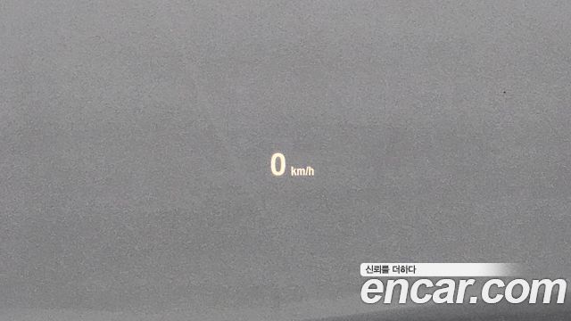 BMW 5-Series 2012 — photo 18