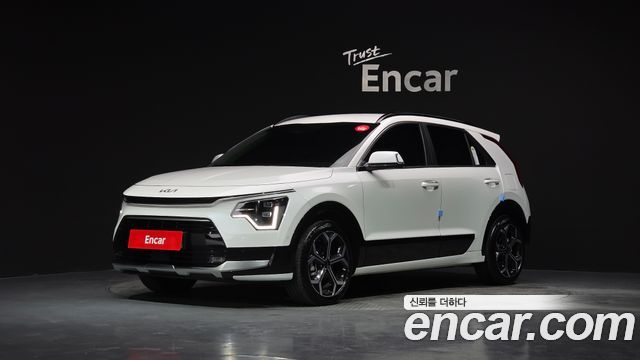 Kia Niro 2025 — photo 1