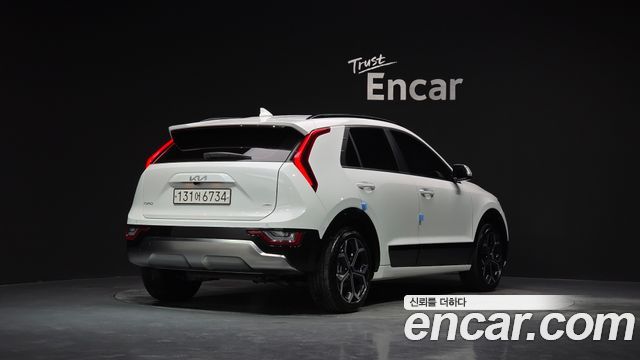 Kia Niro 2025 — photo 2