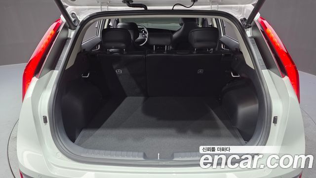 Kia Niro 2025 — photo 30