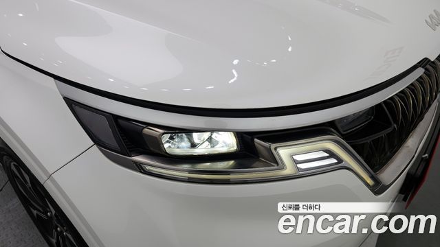 Kia Canival 2022 — photo 8