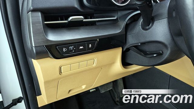 Kia Canival 2022 — photo 27