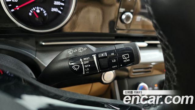 Kia Canival 2022 — photo 29