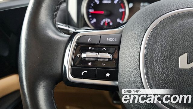Kia Canival 2022 — photo 30