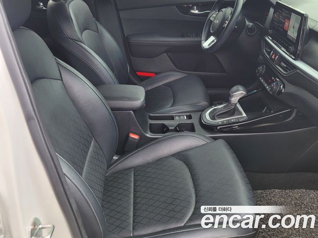 Kia K3 2022 — photo 10