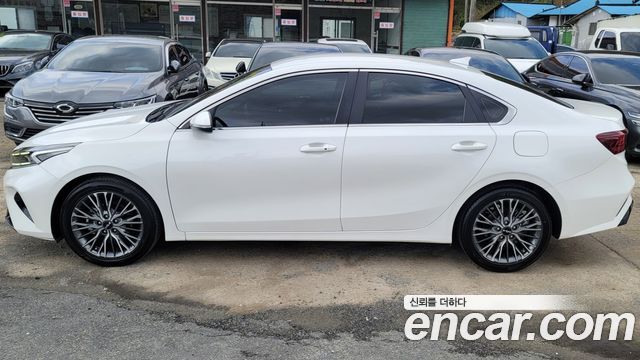 Kia K3 2022 — photo 11
