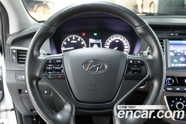 Hyundai Sonata 2017 — photo 12