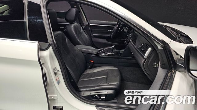 BMW 4-Series 2018 — photo 12