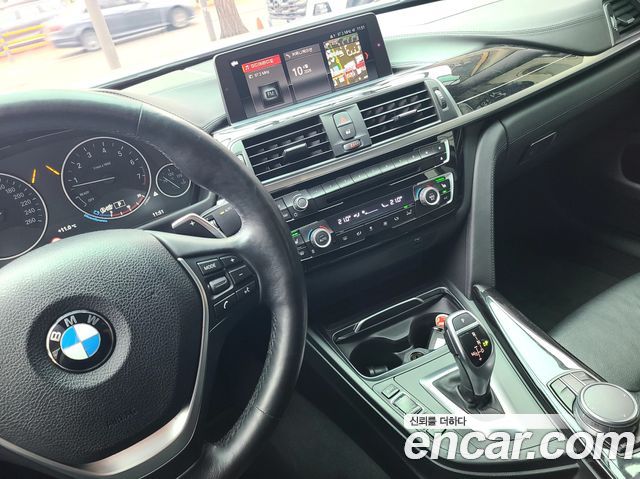 BMW 4-Series 2018 — photo 19