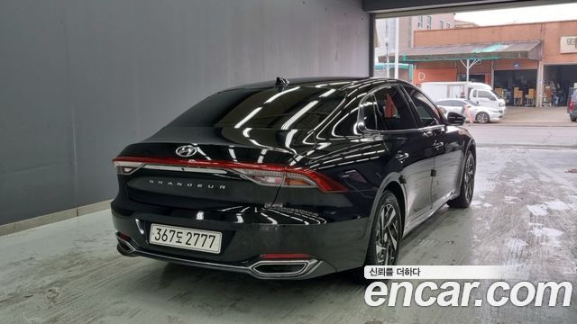 Hyundai Grandeur 2022 — photo 2