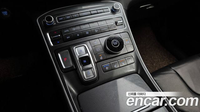 Hyundai Santafe 2021 — photo 12