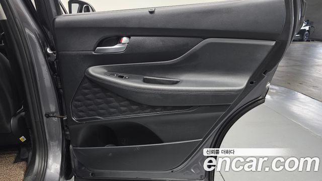 Hyundai Santafe 2021 — photo 27