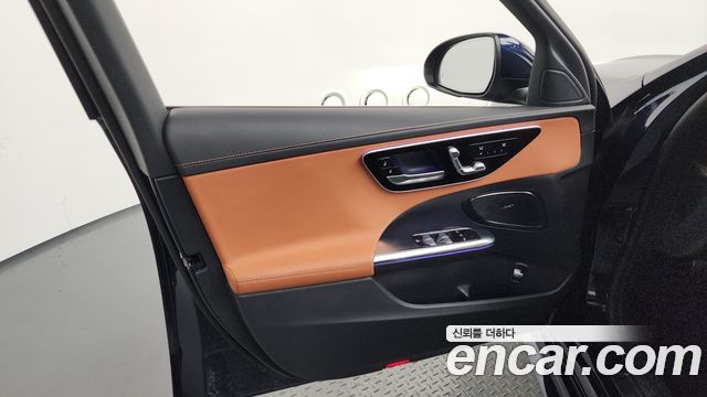 Mercedes-Benz C-Class 2022 — photo 14