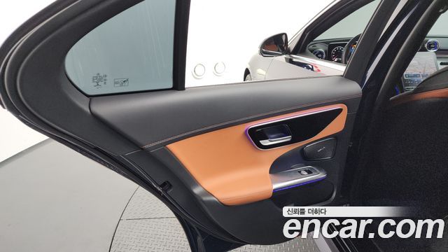 Mercedes-Benz C-Class 2022 — photo 15